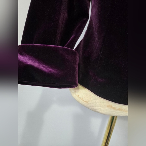 Ba Nites Eggplant Purple Velvet Ruffle Top. Size 6 - Picture 8 of 12